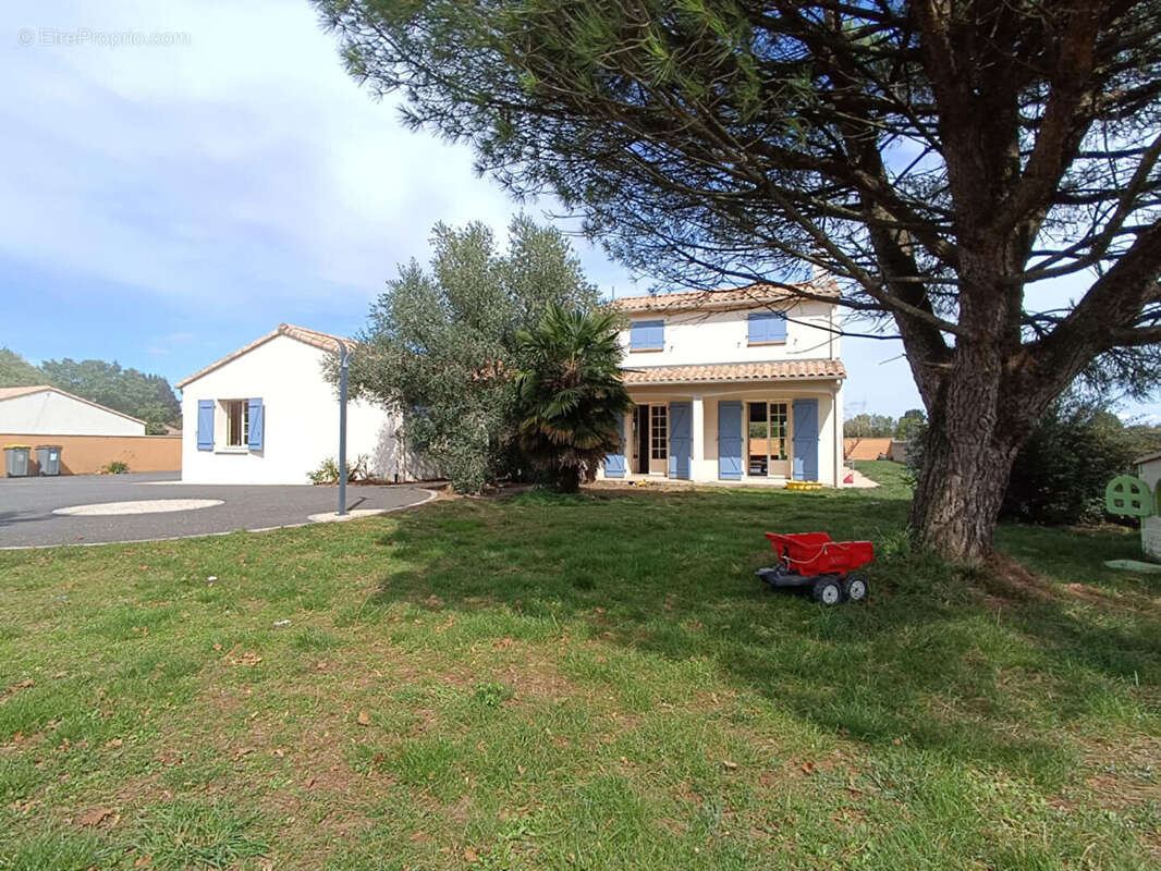 Maison à ECHIRE
