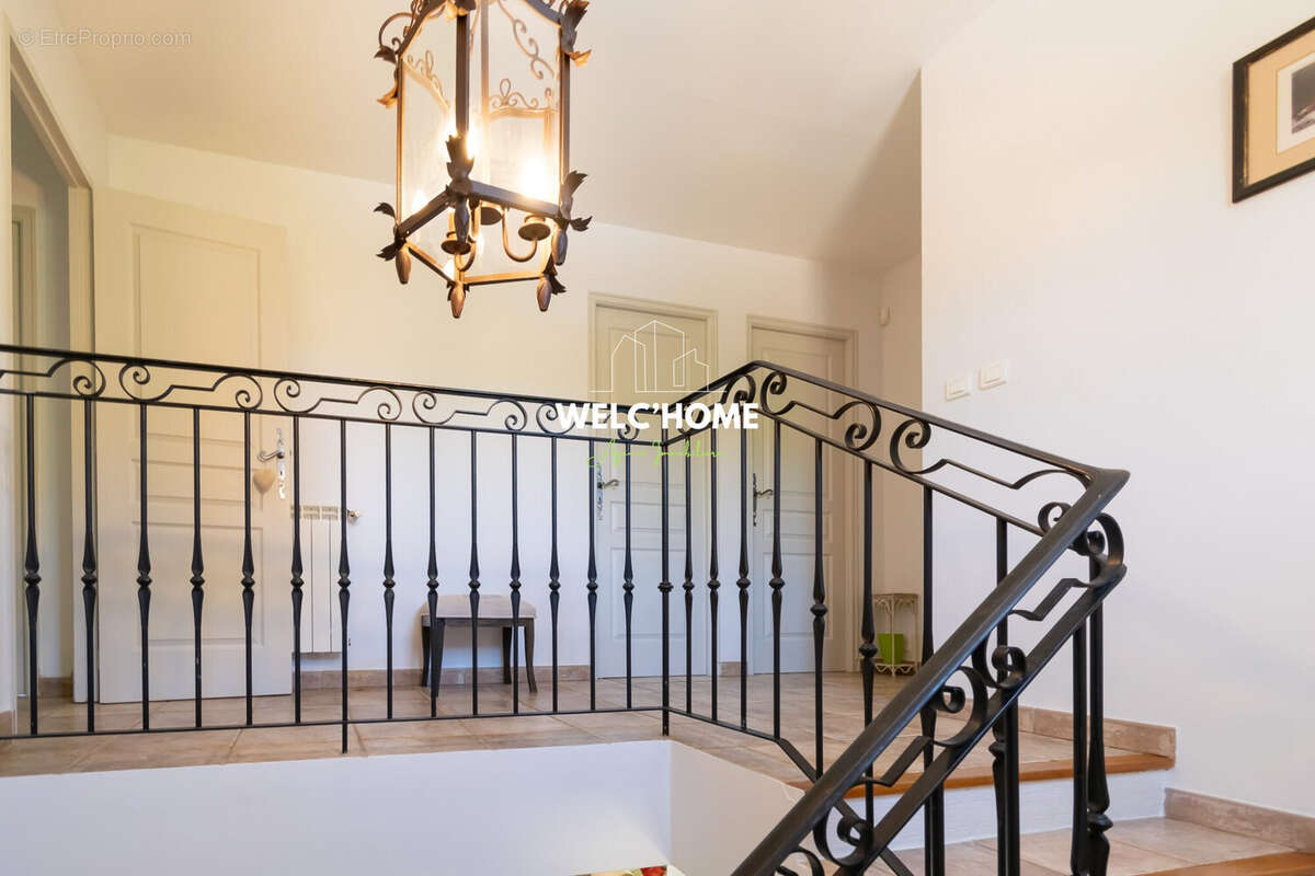 Maison à MONTAGNAC-MONTPEZAT