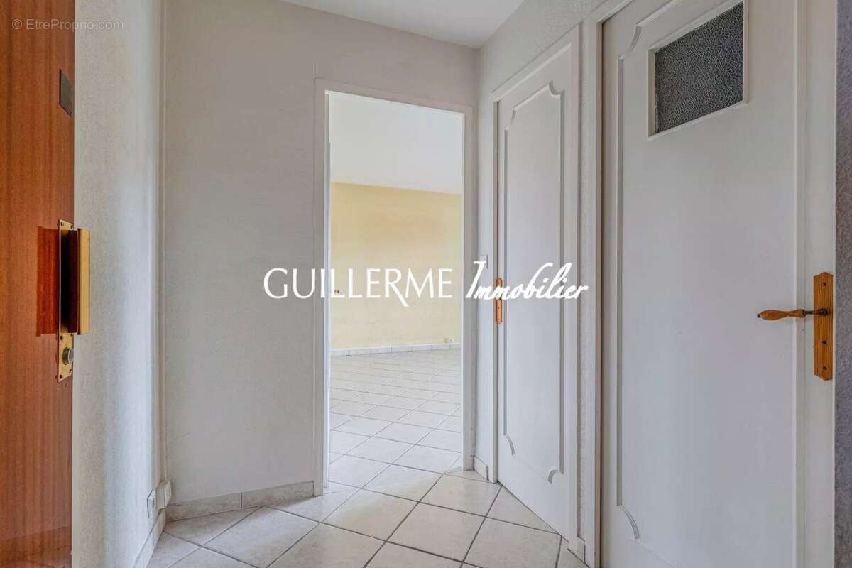 Appartement à CHAMPAGNE-AU-MONT-D'OR