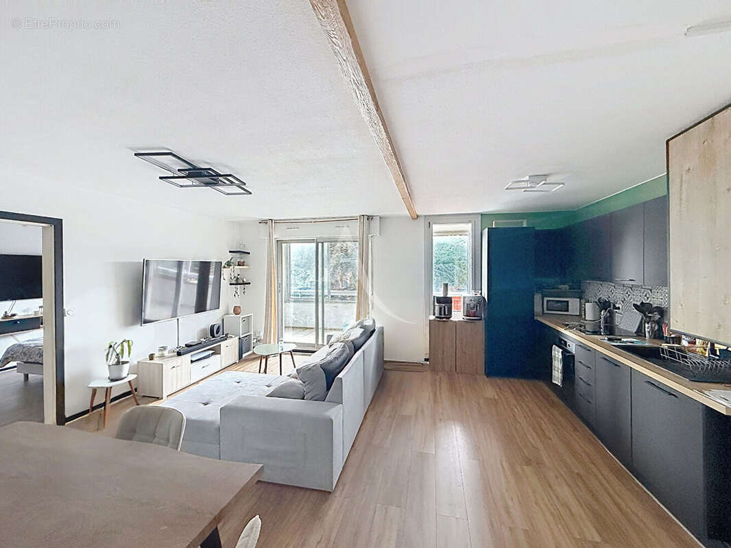Pau, Appartement  T4 ,3 chambres avec caves,garage - photo 2