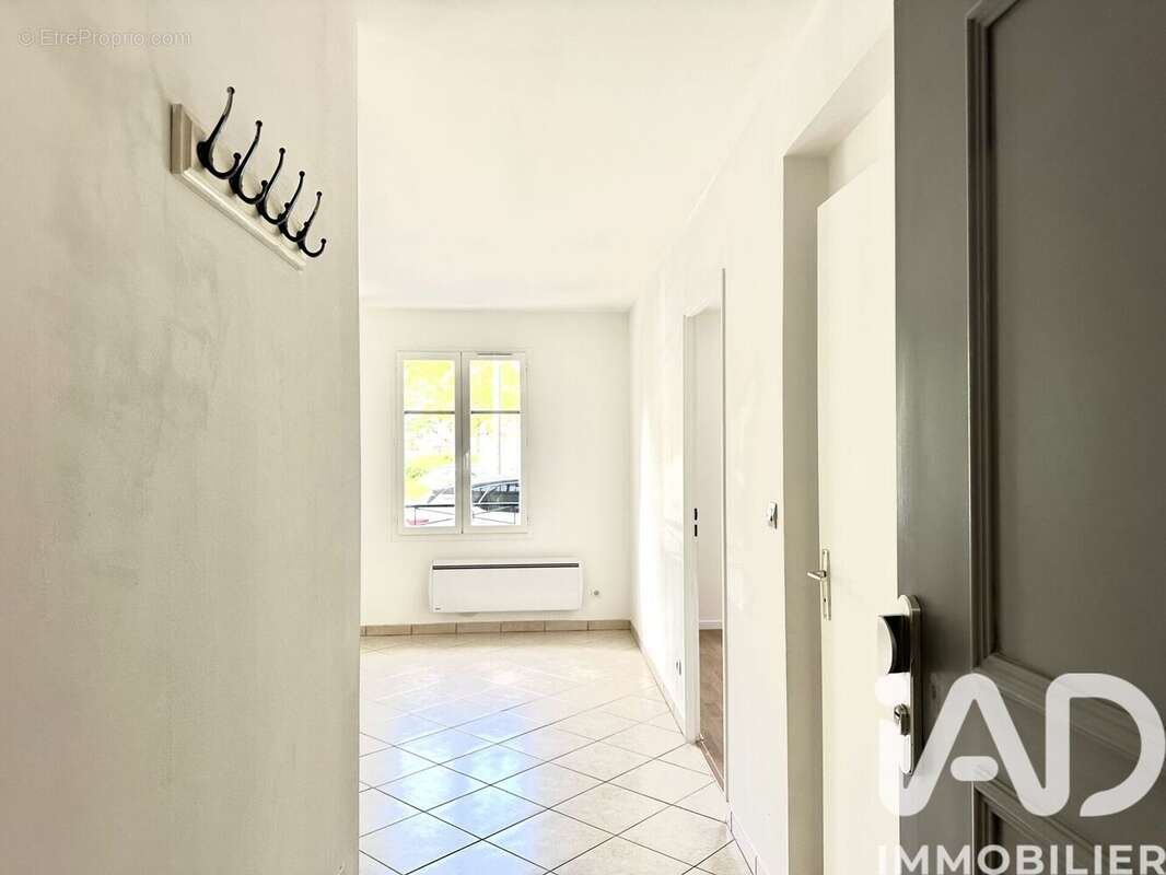 Photo 8 - Appartement à THIAIS