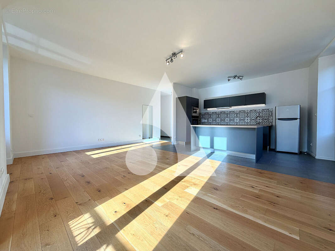 Appartement à AIX-LES-BAINS