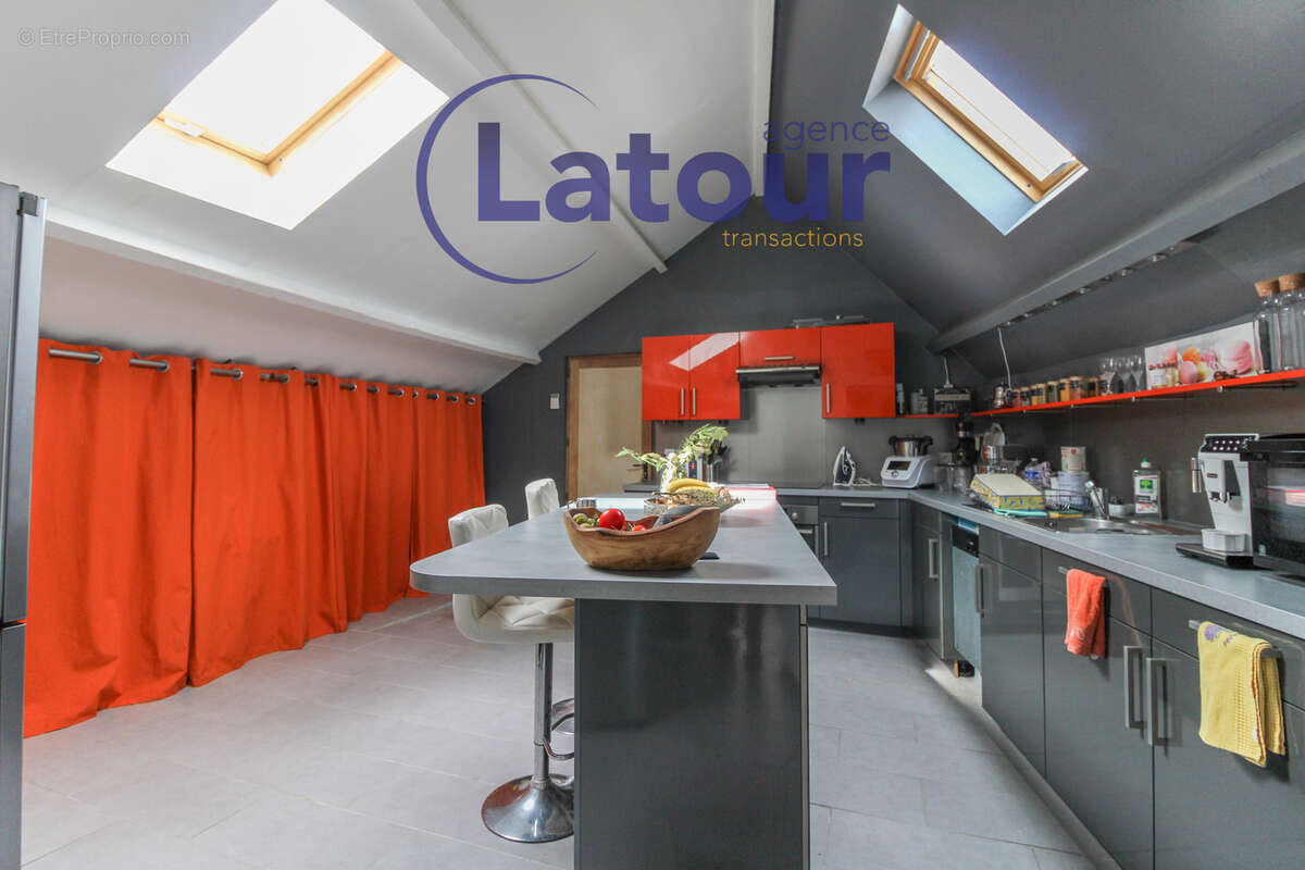 Appartement à HOUDAN