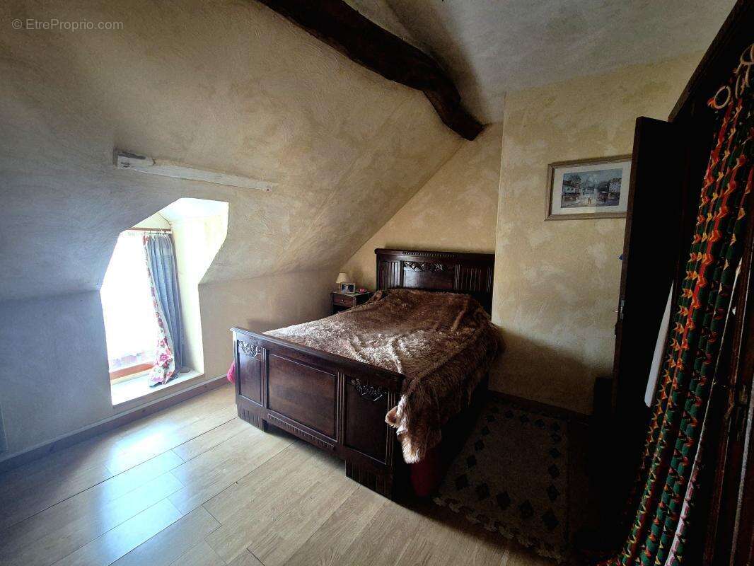 Maison à CHAULGNES