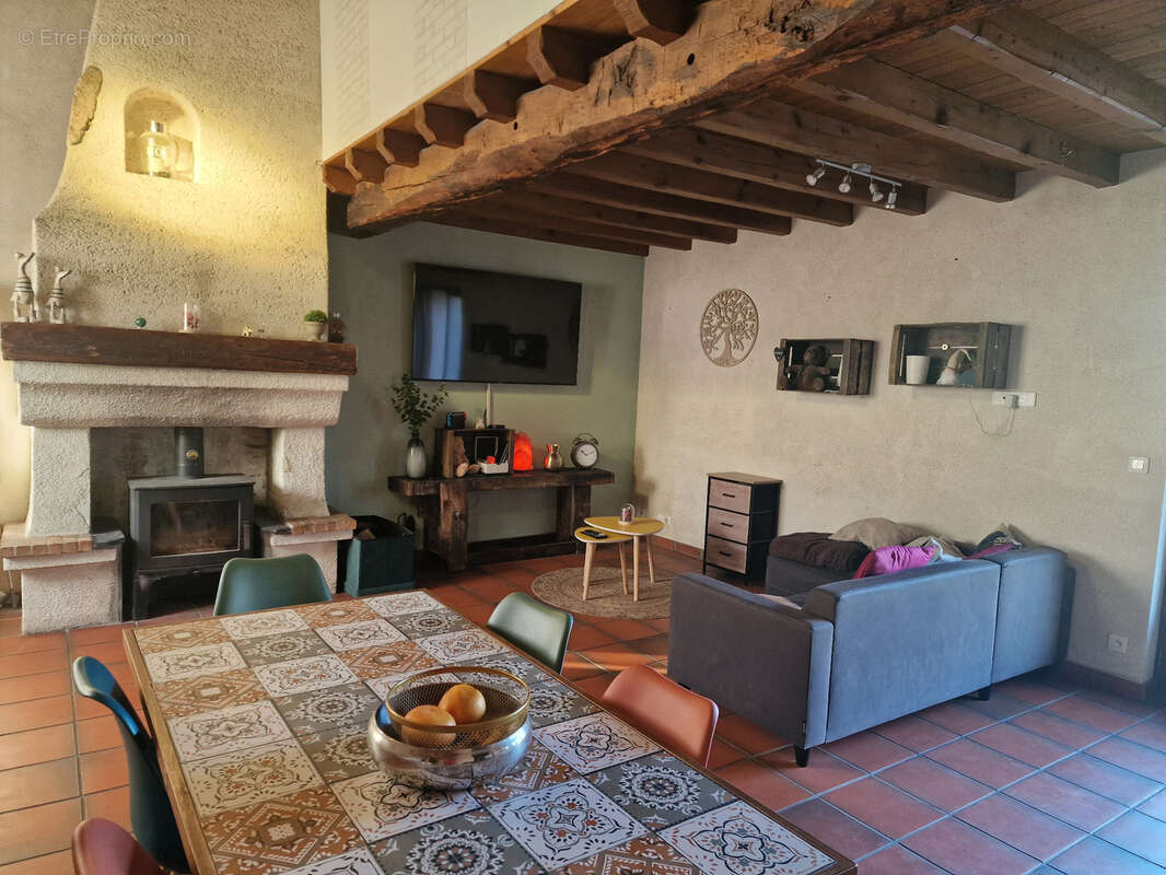 Maison à LES HERBIERS