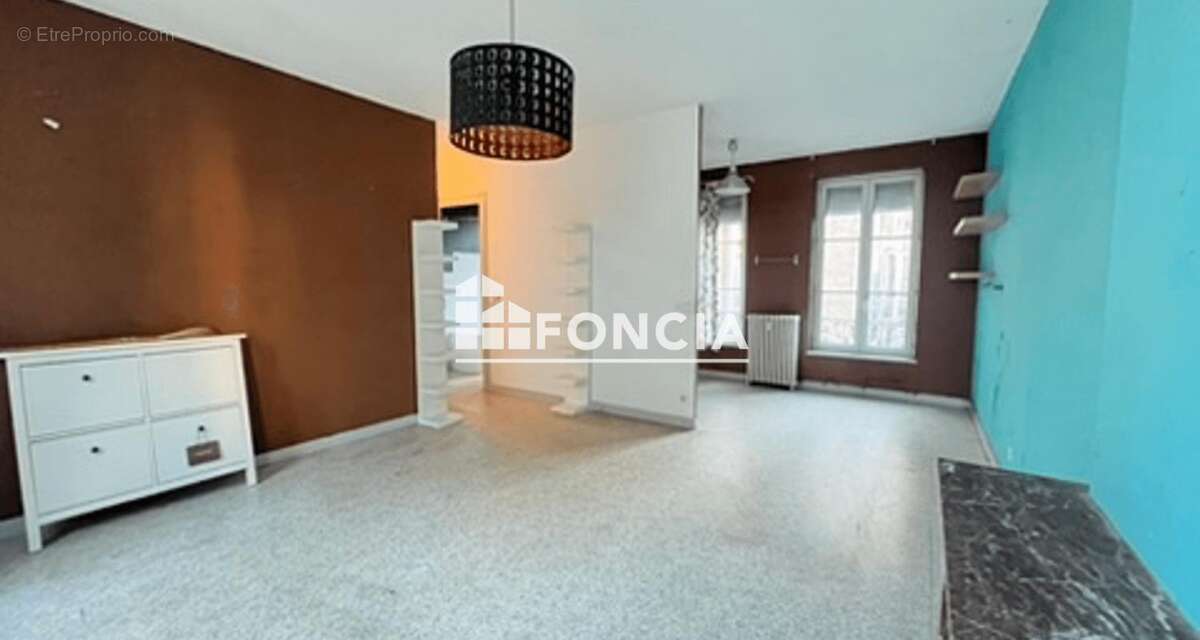 Appartement à SAINT-ETIENNE