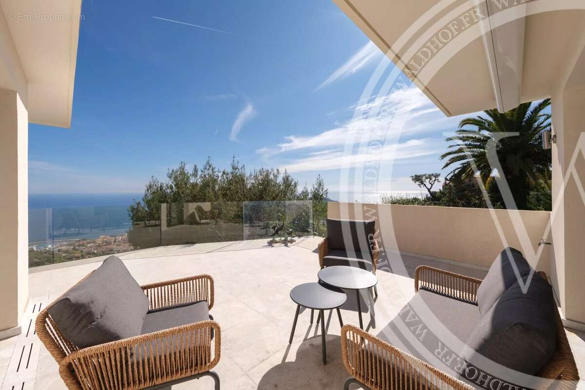 Villa contemporaine avec vue panoramique sur la mer et piscine à débordement surplombant le Cap Ferrat à seulement 21 minutes de - photo 13