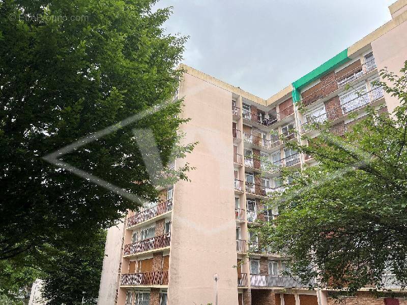 Appartement à BOUSSY-SAINT-ANTOINE