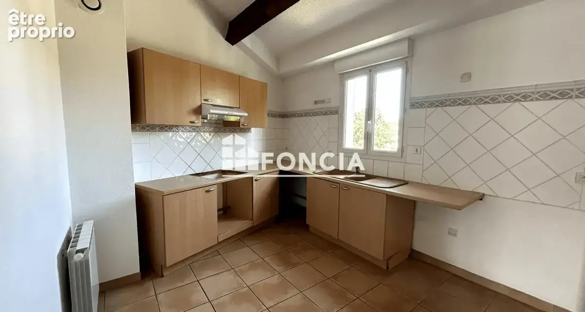 Uzès – Spacieux T5 de 104 m² avec 4 chambres, terrasse sud et prestations haut de gamme - photo 2