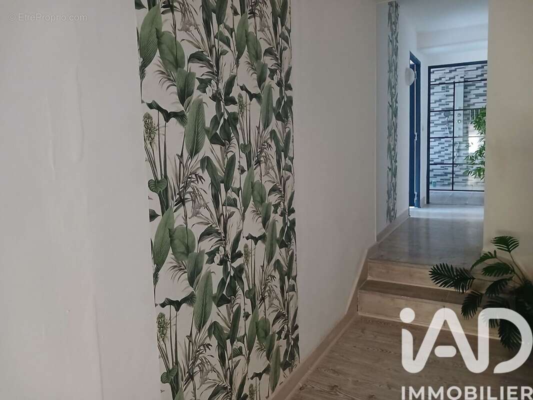 Maison 93 m² à Saint-Sernin-Du-Plain  - photo 8
