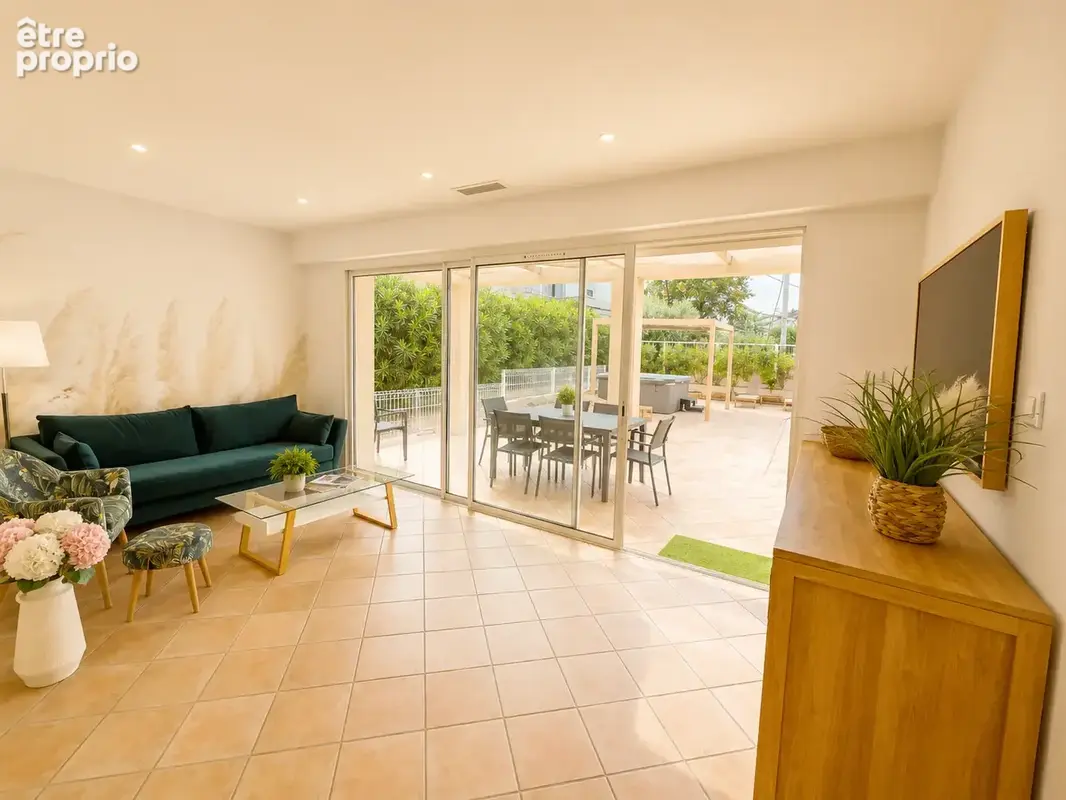 Villa d'exception de plain pied de 83m2 les pieds dans l'eau - photo 5