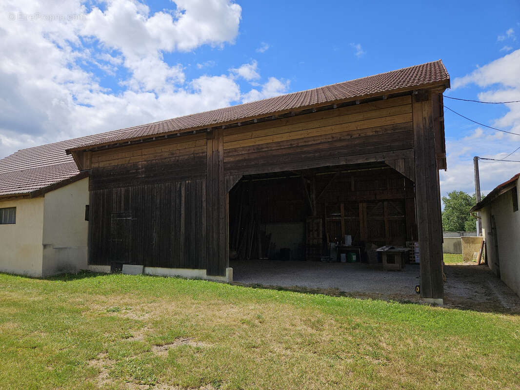 Maison à VERDUN-SUR-LE-DOUBS