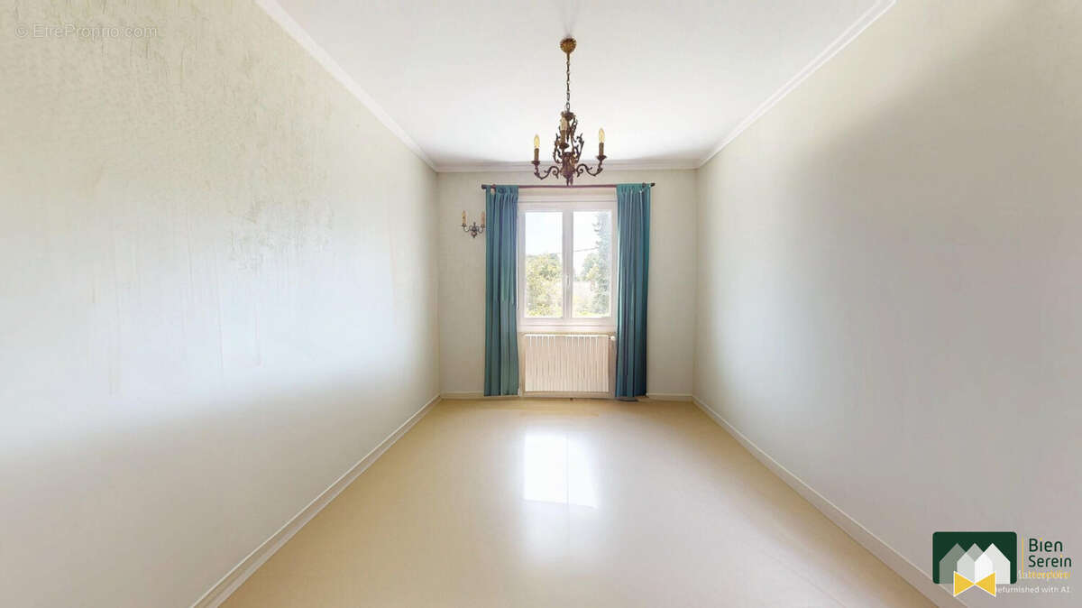 Chambre 1 - Maison à MAINTENON