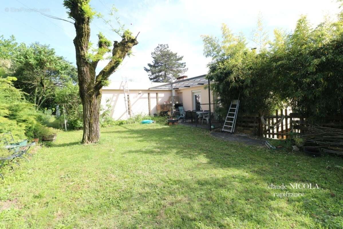 Dpt Drôme (26), à vendre SAINT MARCEL LES VALENCE maison P5 de 122 m² - Terrain de 2 883,00 m² - photo 11