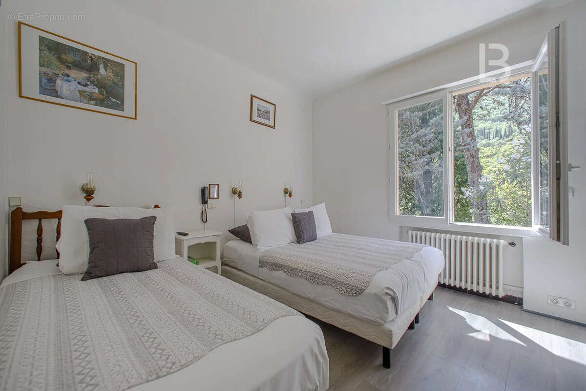 Maison à TOURRETTES-SUR-LOUP