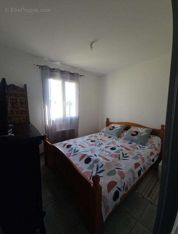 Maison à SAINT-MONTAN