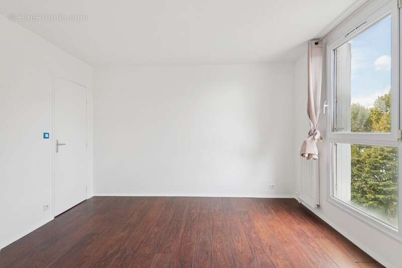 Appartement à SAINT-MAUR-DES-FOSSES