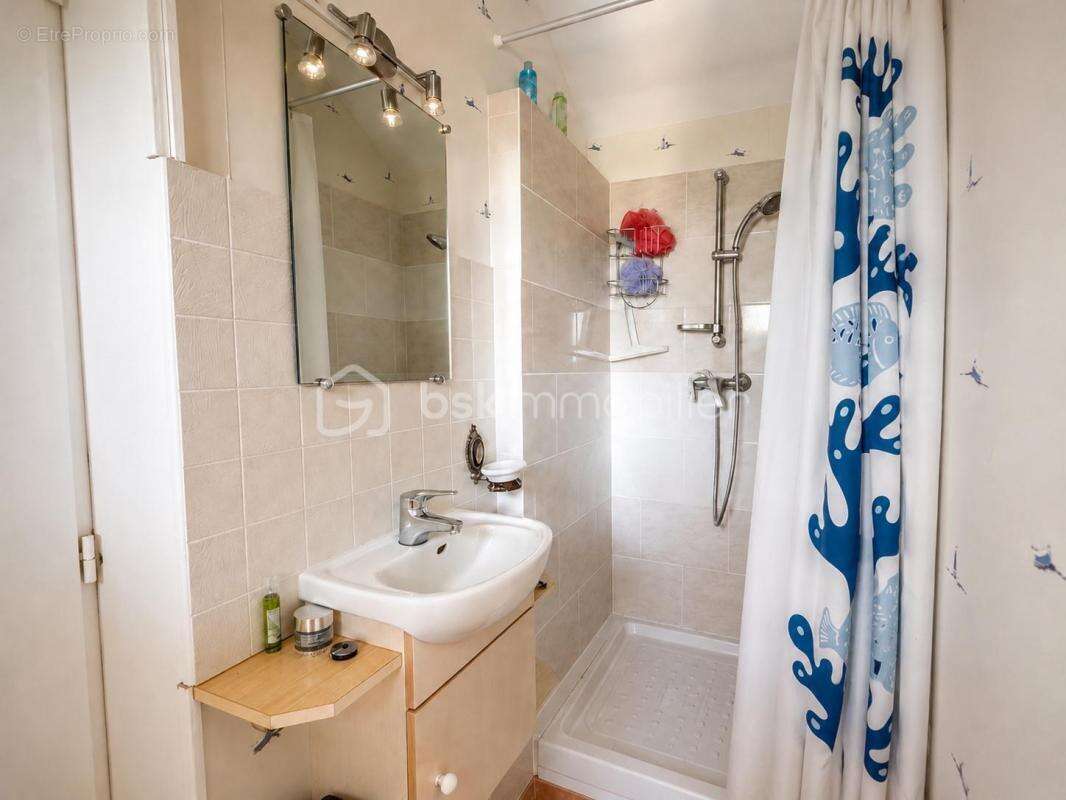 Maison avec véranda sur terrain constructible de 1216m2 - photo 13