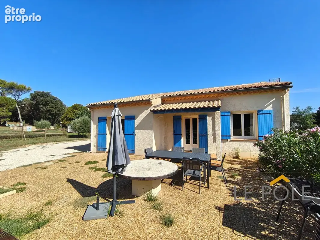 Charmante maison, plain-pied, entierement renovee sur une parcelle d'environ 1300m² - photo 7