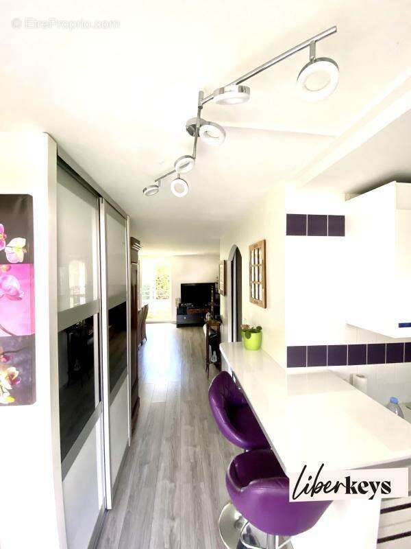 Bel appartement T3 rénové de 75m² avec loggia, Arcachon-Aiguillon - photo 4