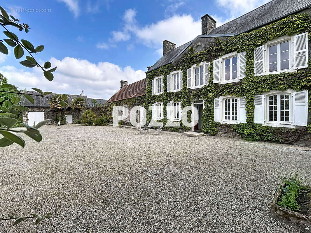 Maison à CANVILLE-LA-ROCQUE