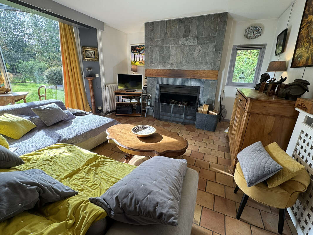 Maison à EQUEMAUVILLE