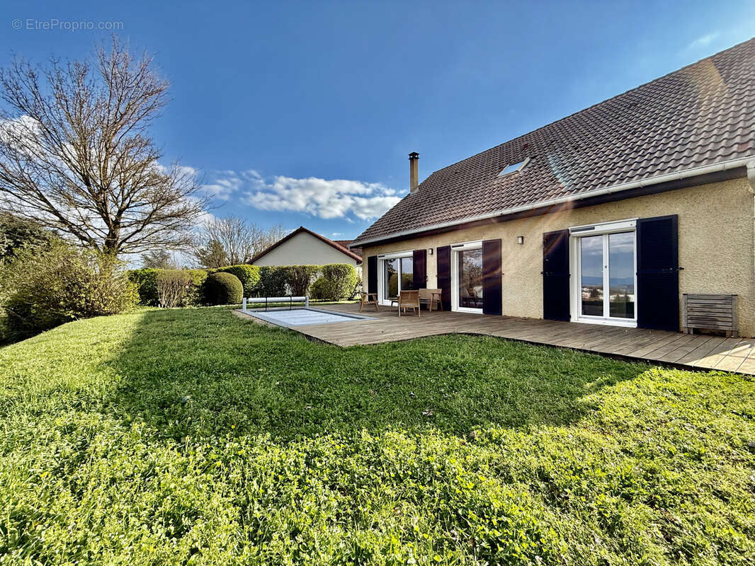 Maison à VILLEFONTAINE