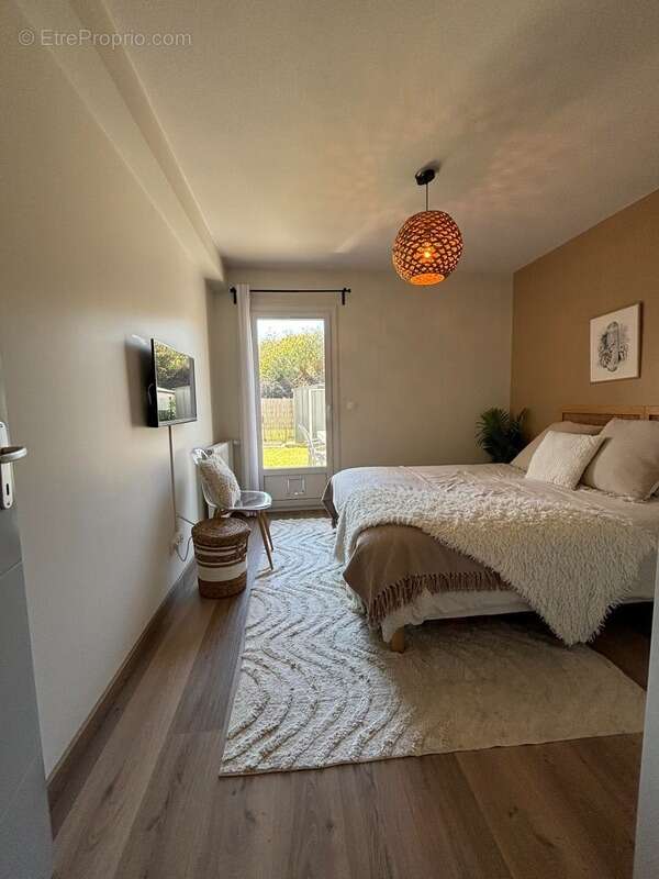 Appartement à ARTIGUELOUVE