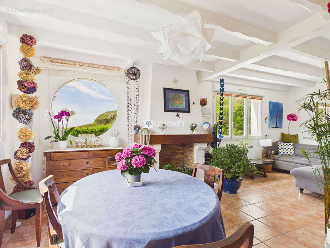 Maison à CLEDEN-CAP-SIZUN