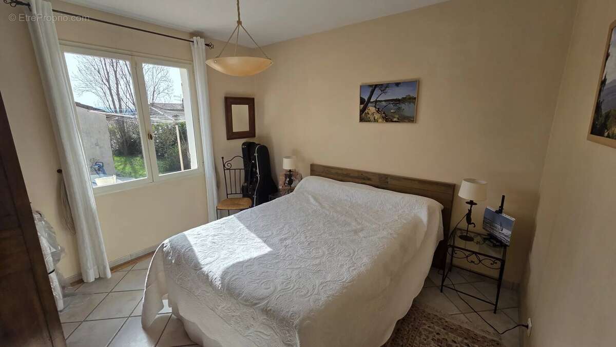 Maison à TOURRETTES