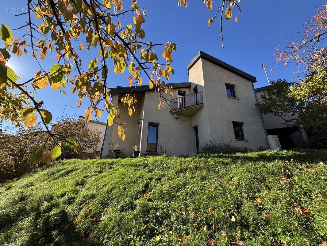 Maison à CLERMONT-FERRAND