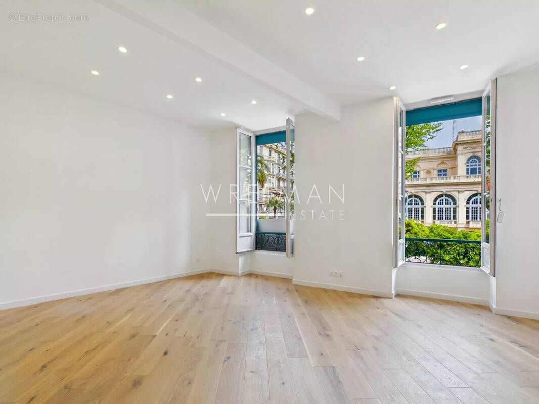 Appartement à MENTON