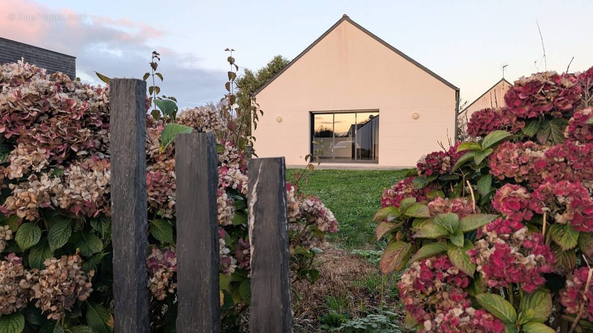 Maison à TREVOU-TREGUIGNEC