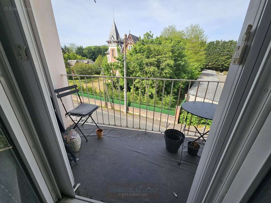 Appartement à CHALETTE-SUR-LOING