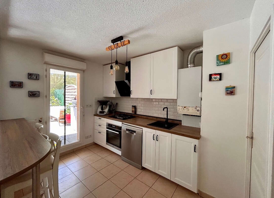 Appartement à MARSEILLE-13E