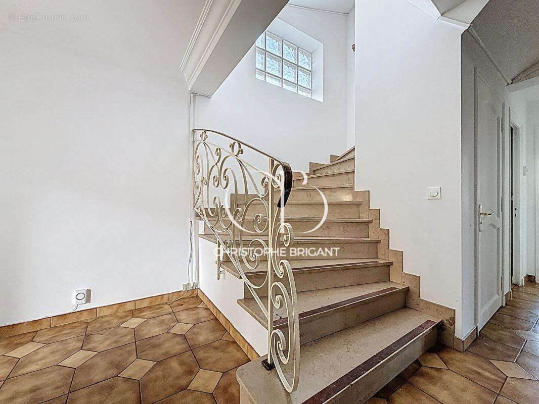 Maison à VILLEJUIF