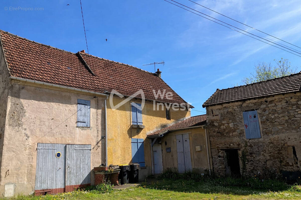 Maison à LUZANCY