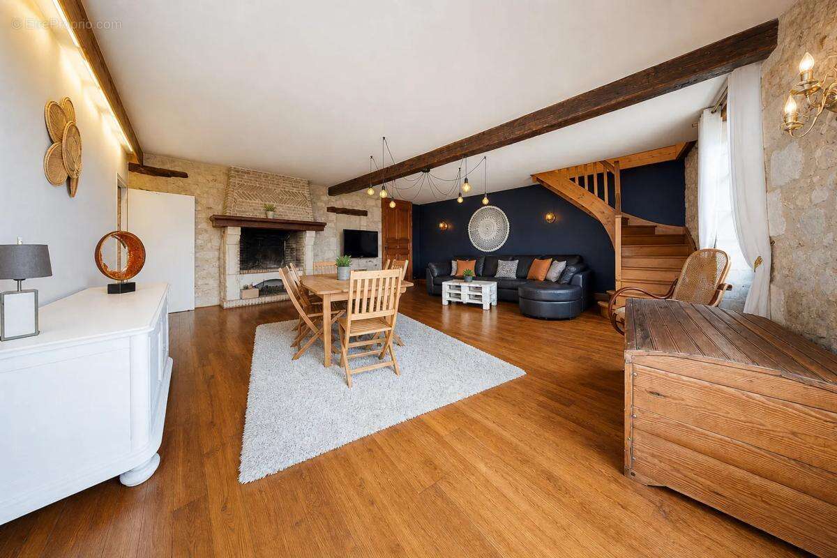 Belle maison en pierre XVIIIᵉ - 265m² Eymouthiers - photo 7