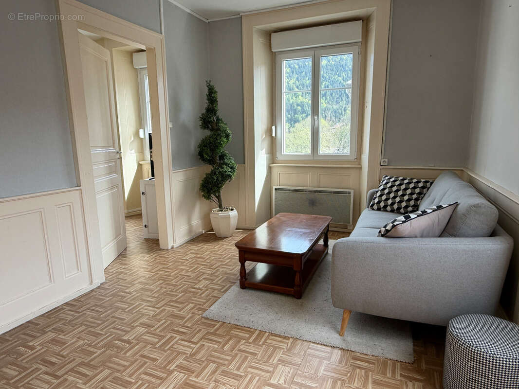 Appartement 61 m² à Villers-Le-Lac  - photo 2