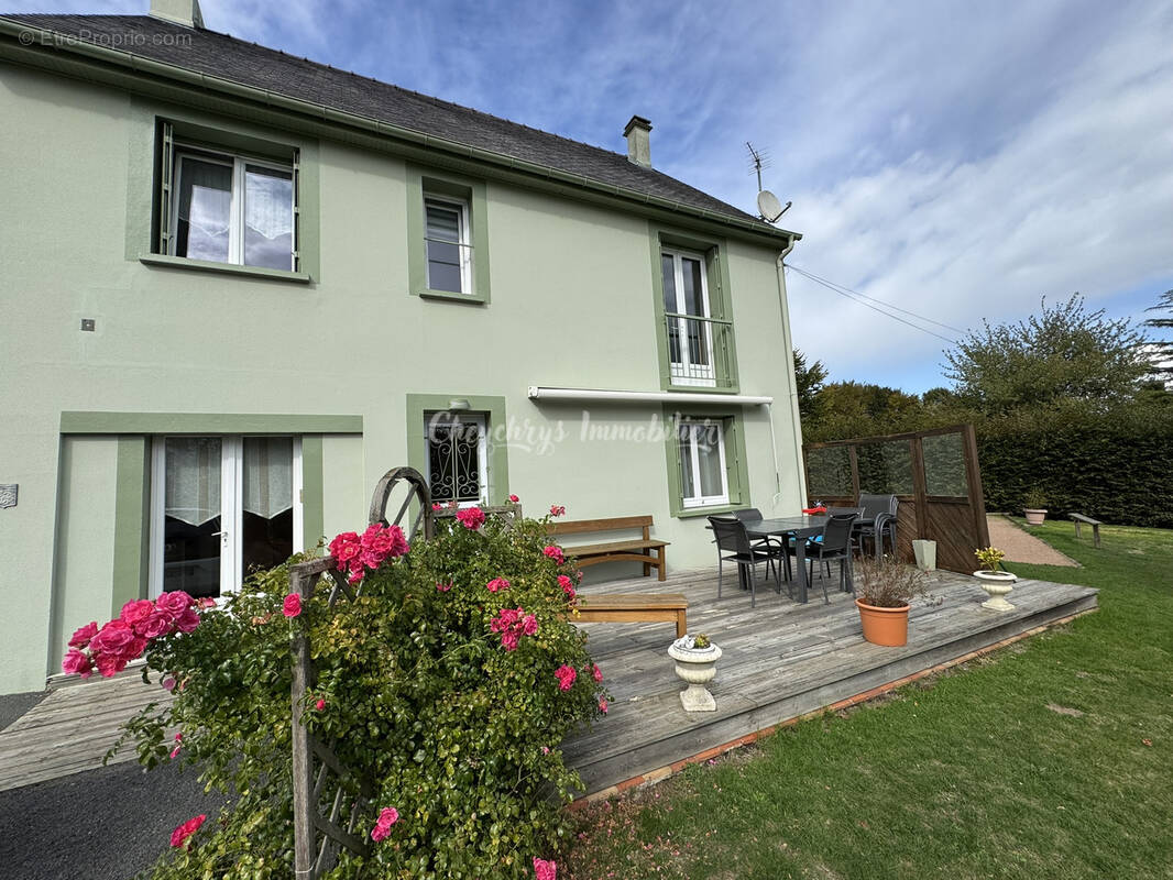 Maison à SAINT-MARTIN-AUX-CHARTRAINS