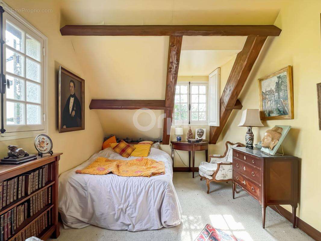 Maison à DAMVILLE