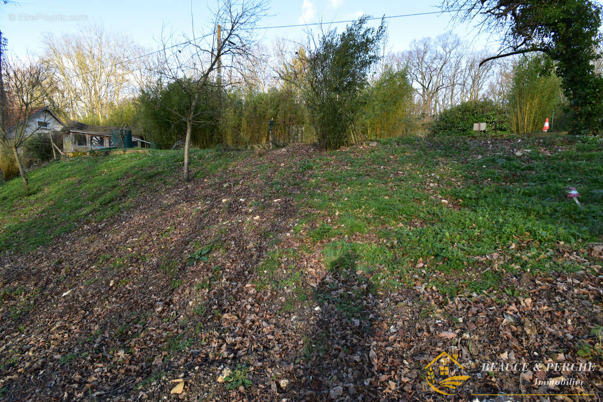 Terrain 680 m² à Thivars  - photo 5