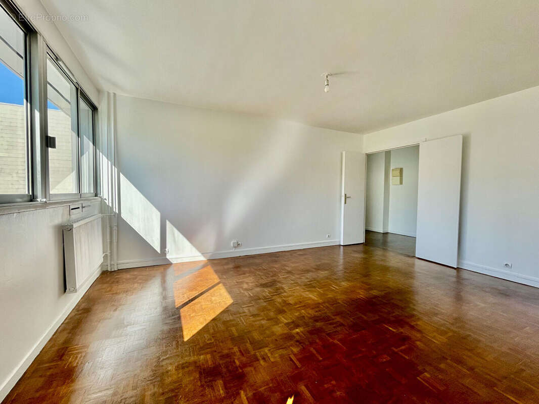 Appartement à SEVRES