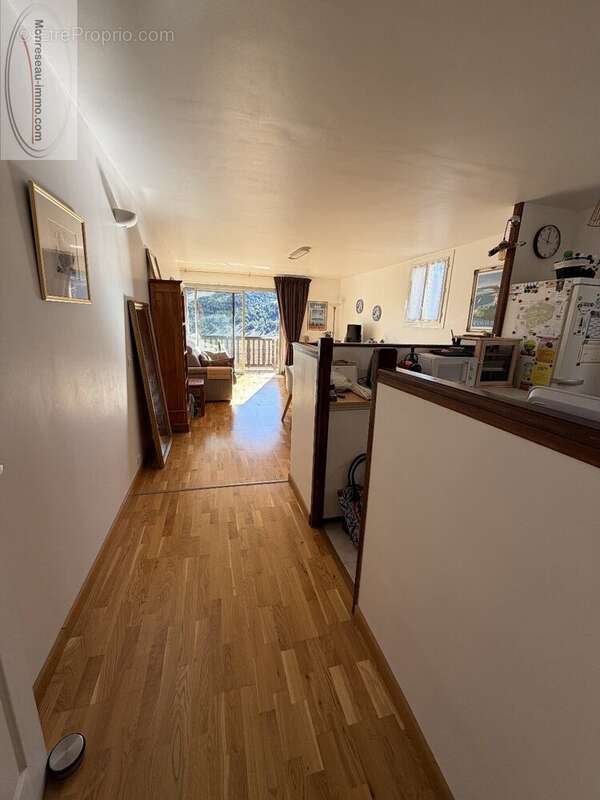 Appartement à GREOLIERES