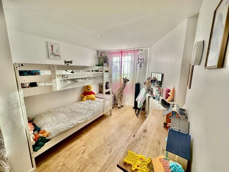 Comme une maison de vacances toute l'année – Maison rénovée avec jardin, deux terrasses et piscine à Grasse Saint-Mathieu - photo 11