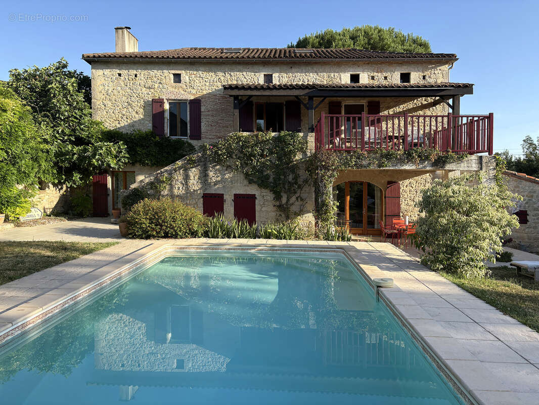 Maison à MAUROUX