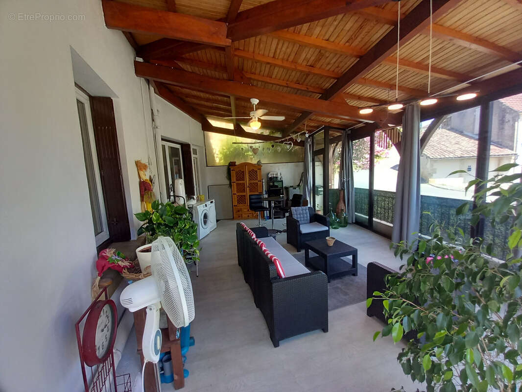 Maison à FUMEL