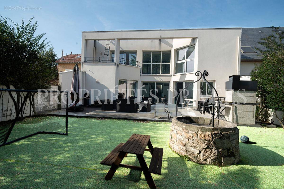 Maison à MAISONS-ALFORT