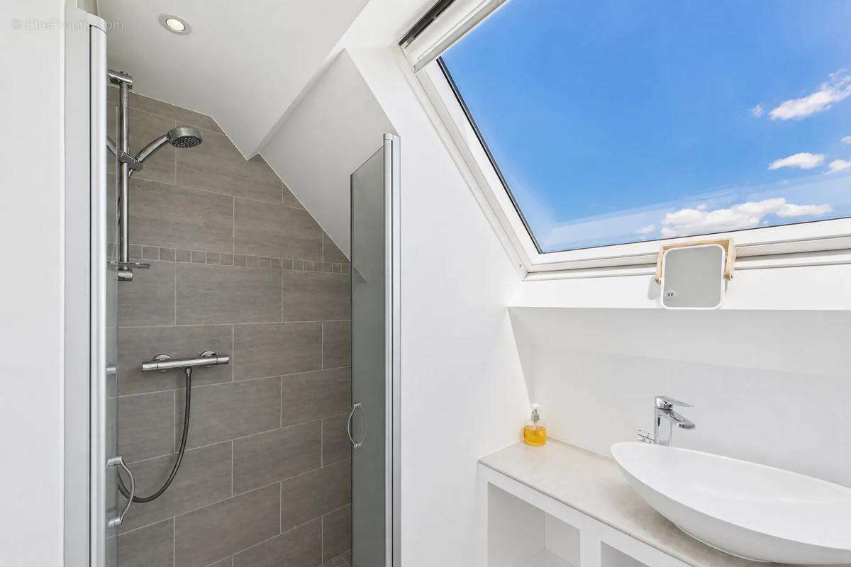 Maison de 5 pièces de 102 m² à Douarnenez - photo 9