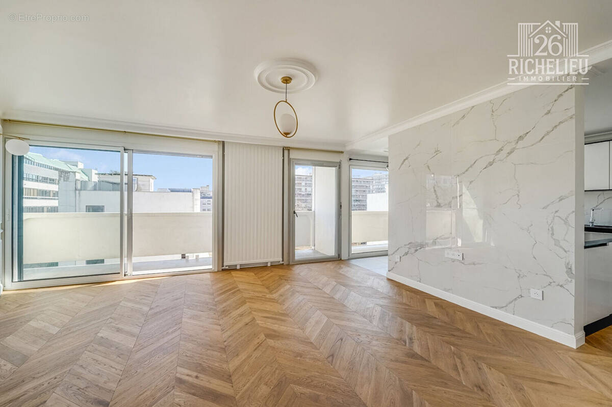 Appartement à PARIS-12E